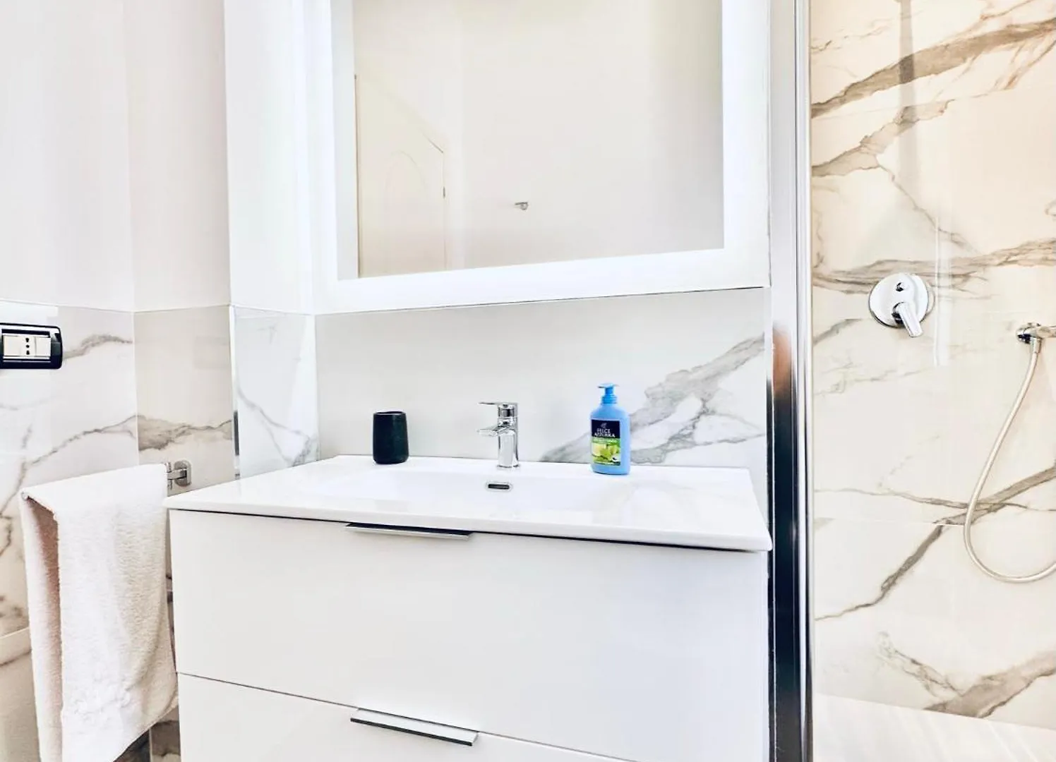 Hostdomus - Casa Anna Apartment Finale Ligure