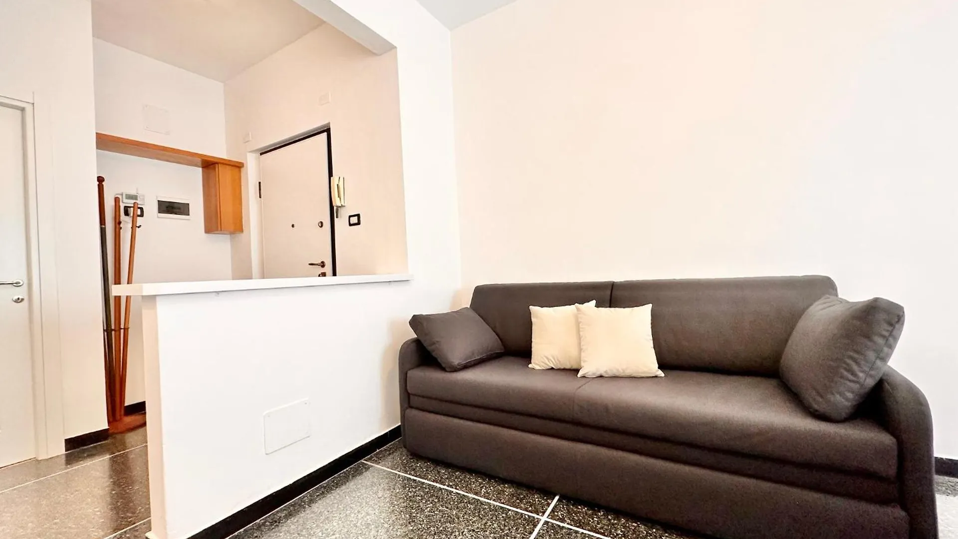 Hostdomus - Casa Anna Apartment Finale Ligure