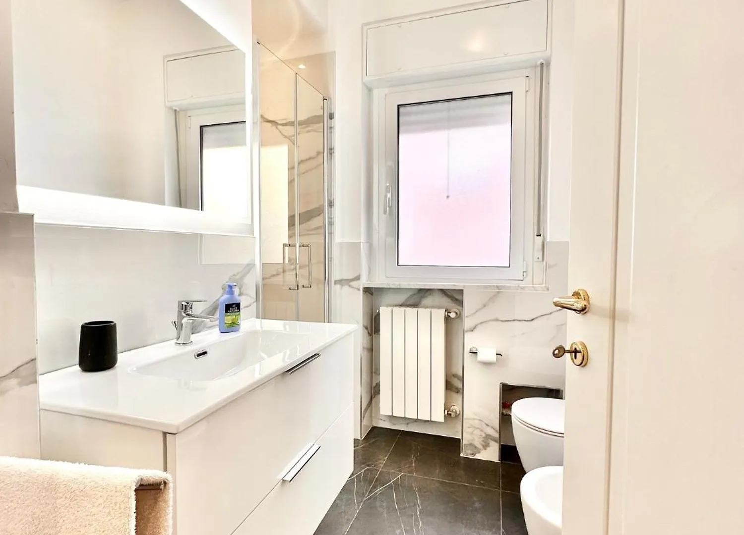 Hostdomus - Casa Anna Apartment Finale Ligure